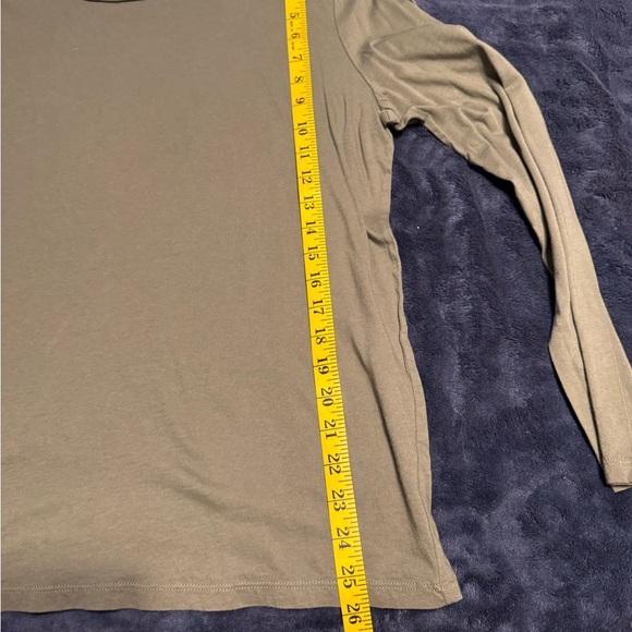 Loft T Shirt - Picture 5 of 6